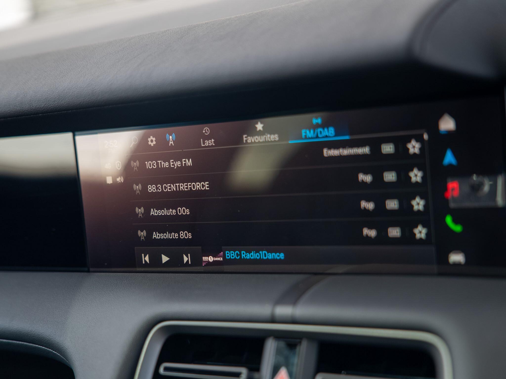 Porsche Taycan view 21