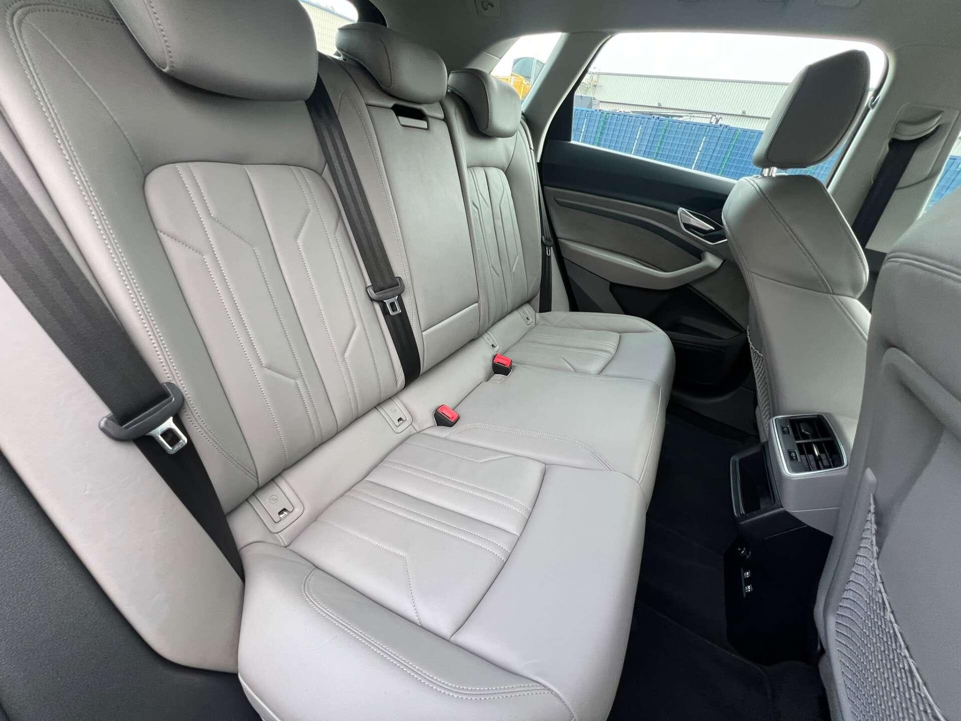 Audi E-Tron view 19