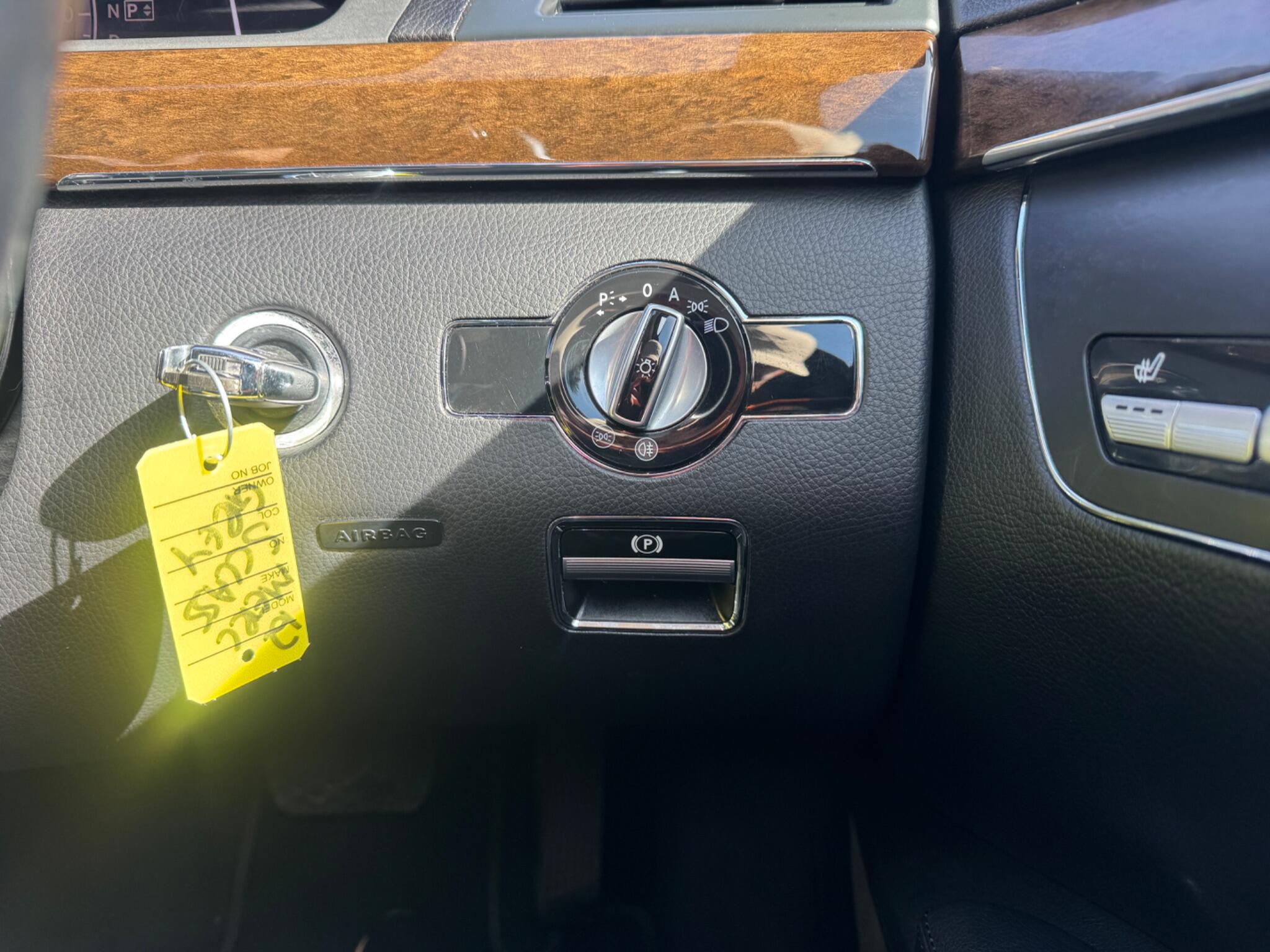 Mercedes-Benz S-Class view 34