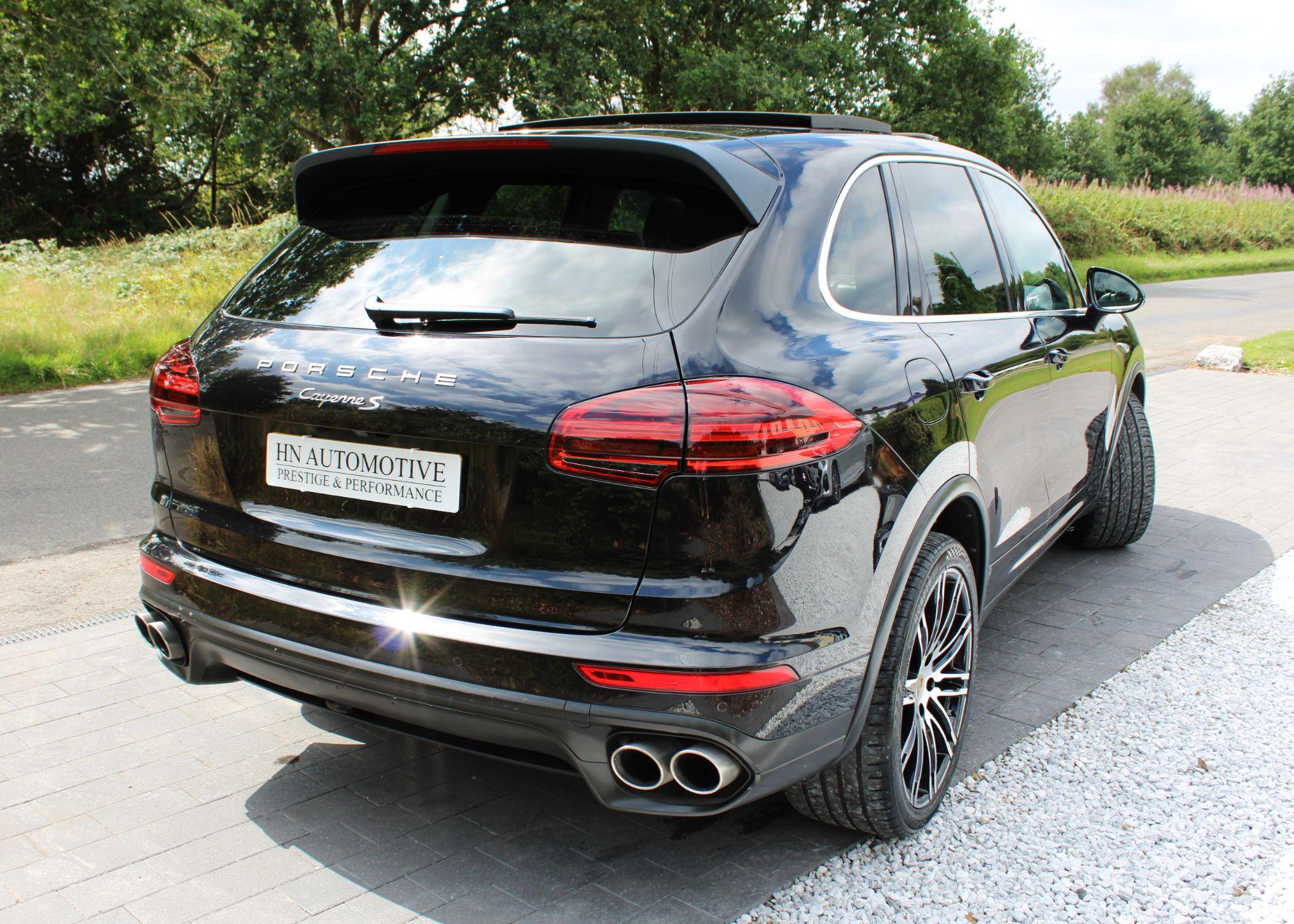 2016 Porsche Cayenne 4.2 TD V8 S TiptronicS 4WD Euro 6 (s/s) 5dr • 87,000 miles image 18