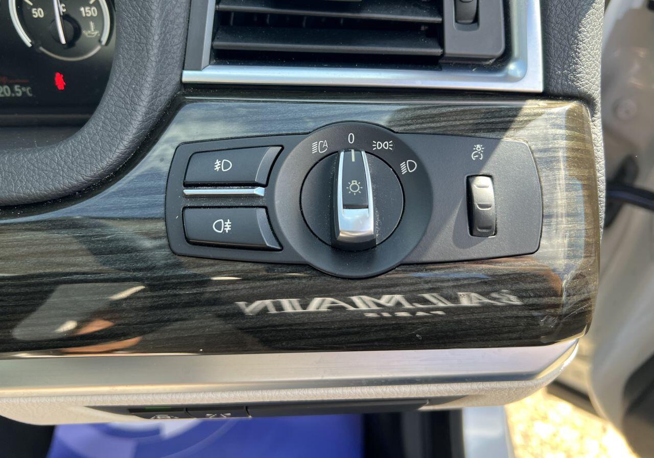 BMW 5 Series view 37