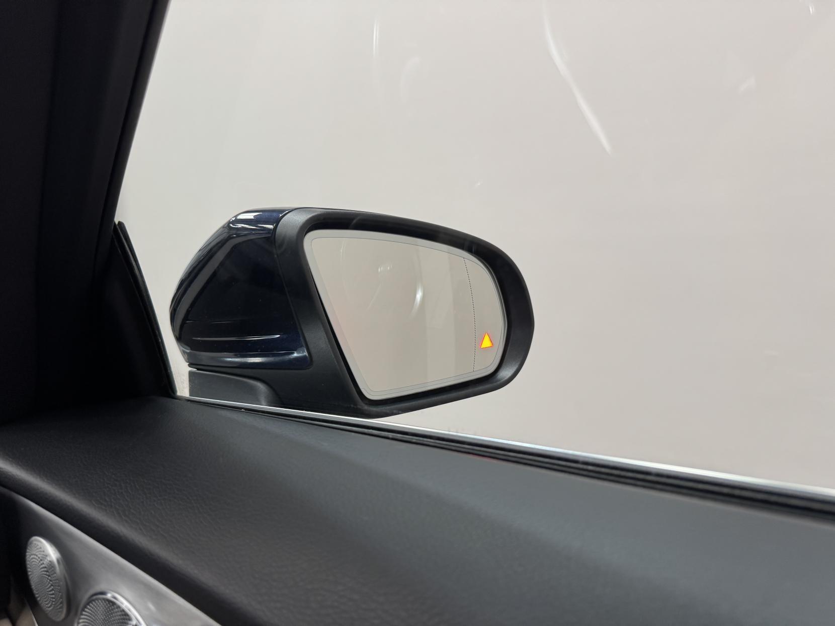 Mercedes-Benz C Class view 47