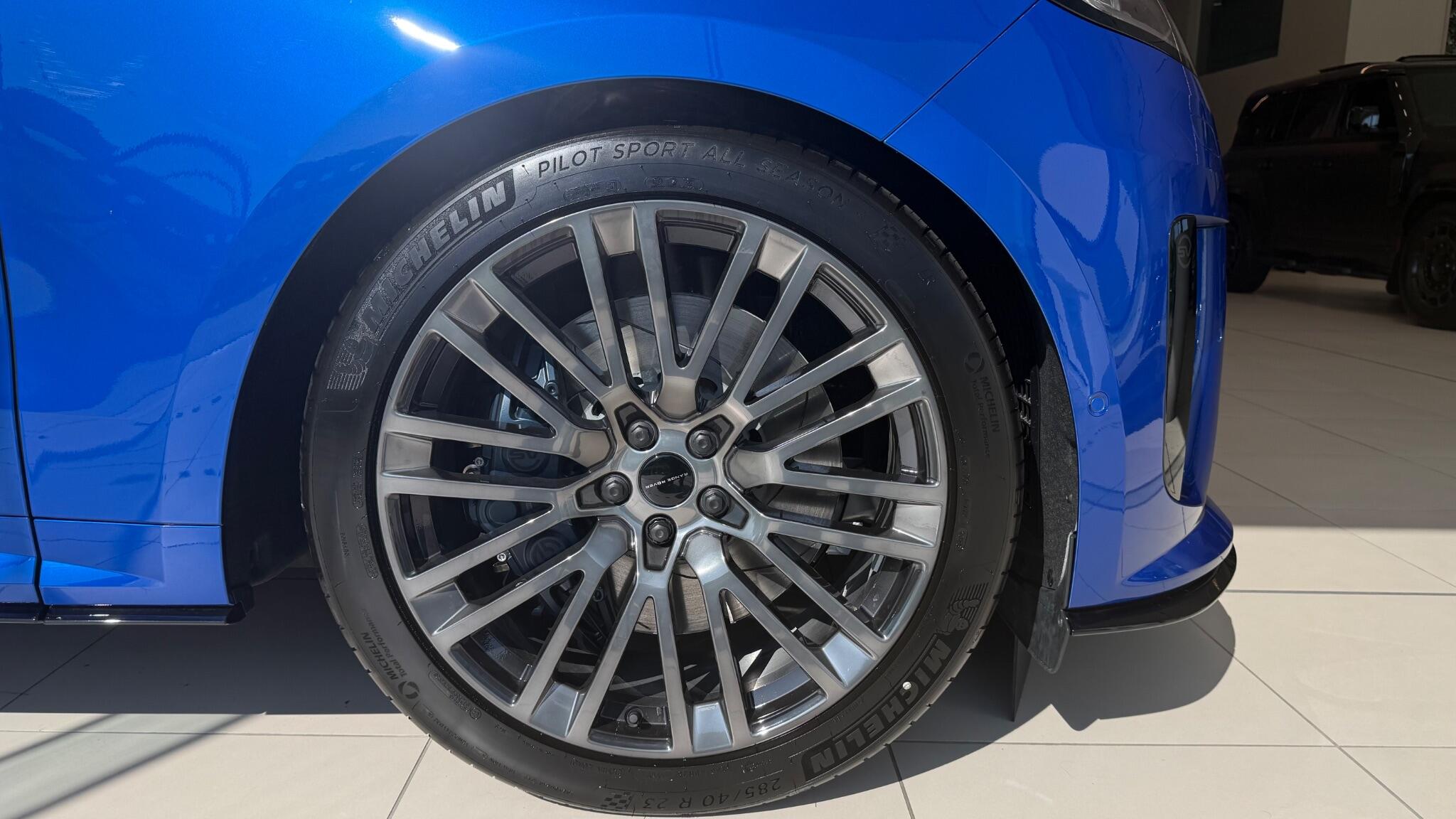 Land Rover Range Rover Sport view 16