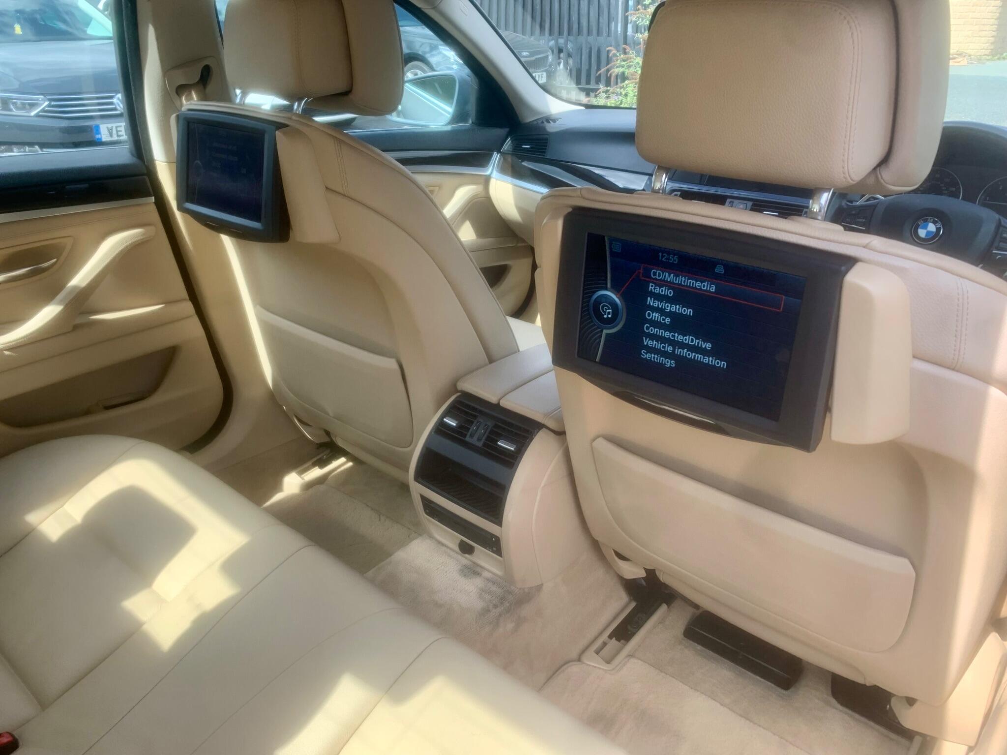 BMW 5 Series view 53