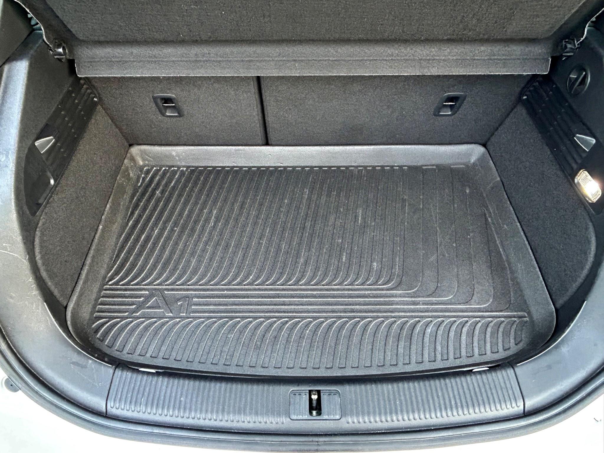 Audi A1 view 28