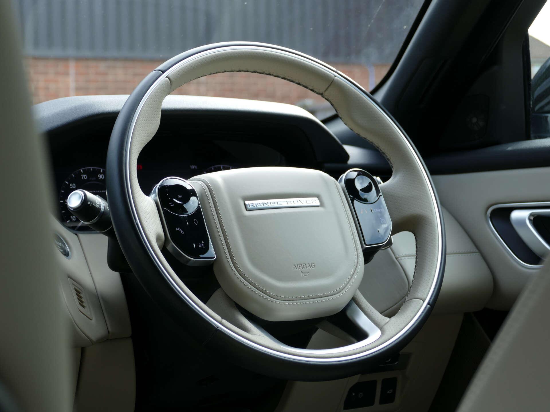 Land Rover Range Rover Velar view 26