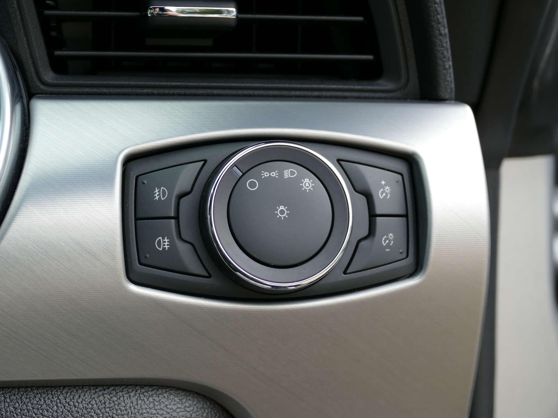 Ford Mustang view 51