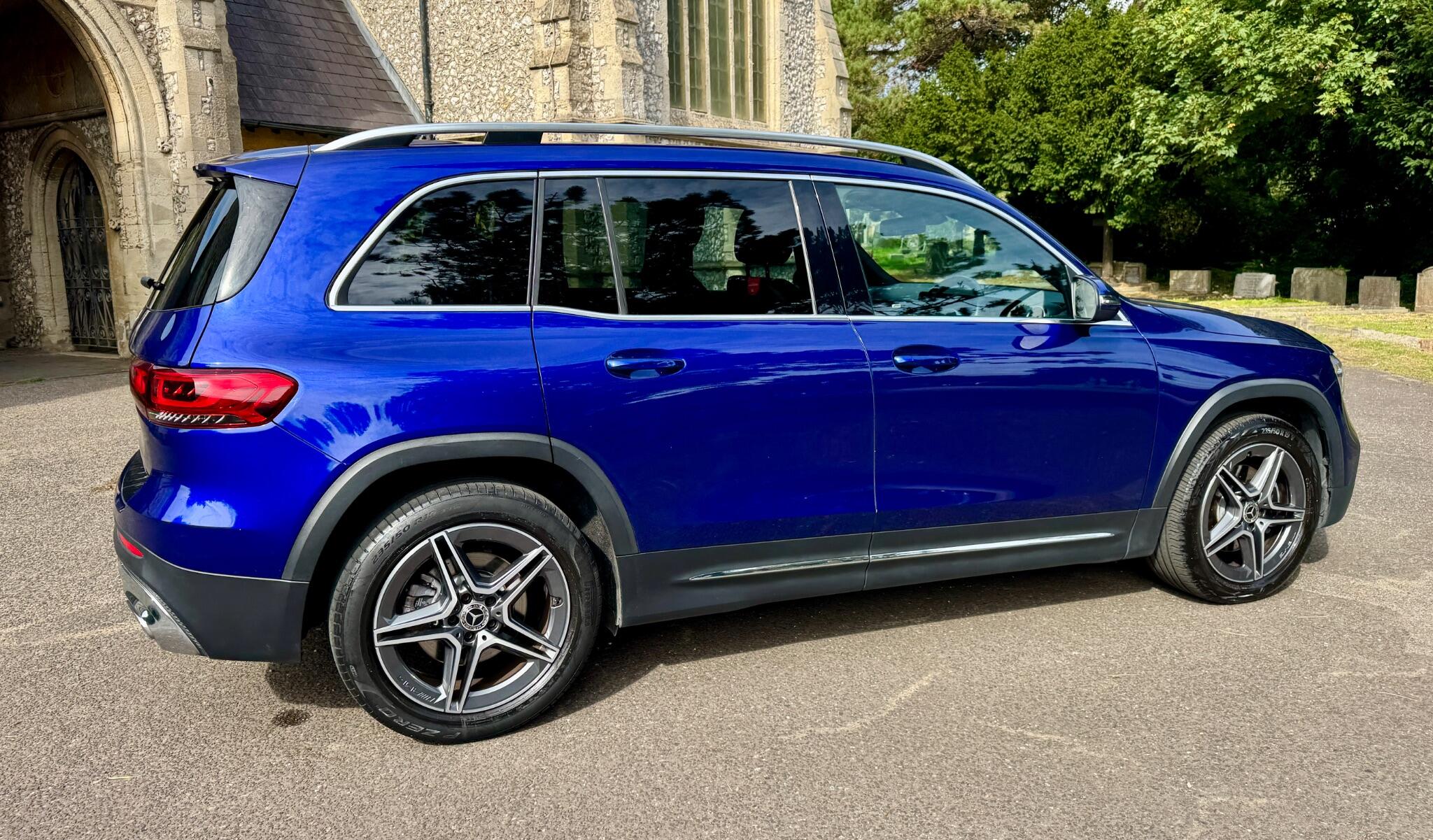 Mercedes-Benz GLB view 23