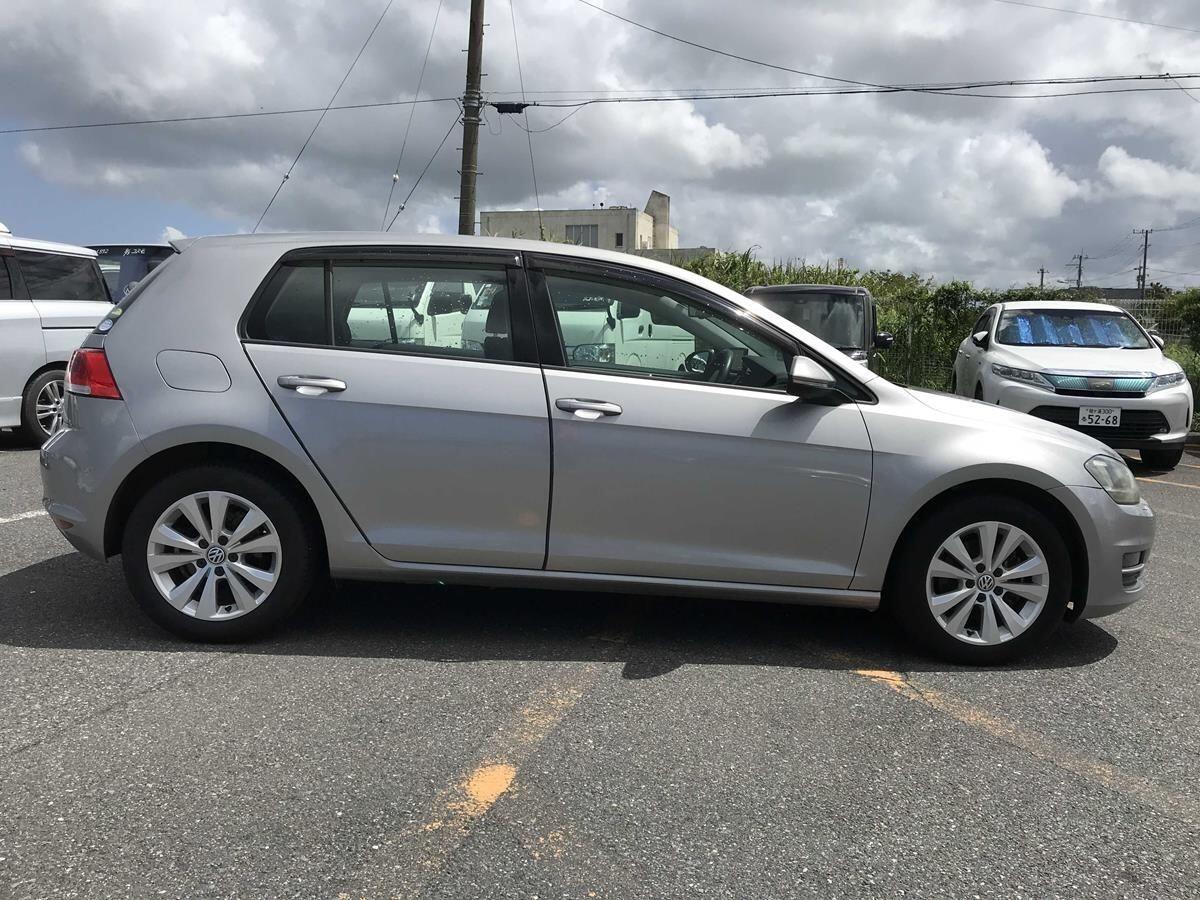 Volkswagen Golf view 10