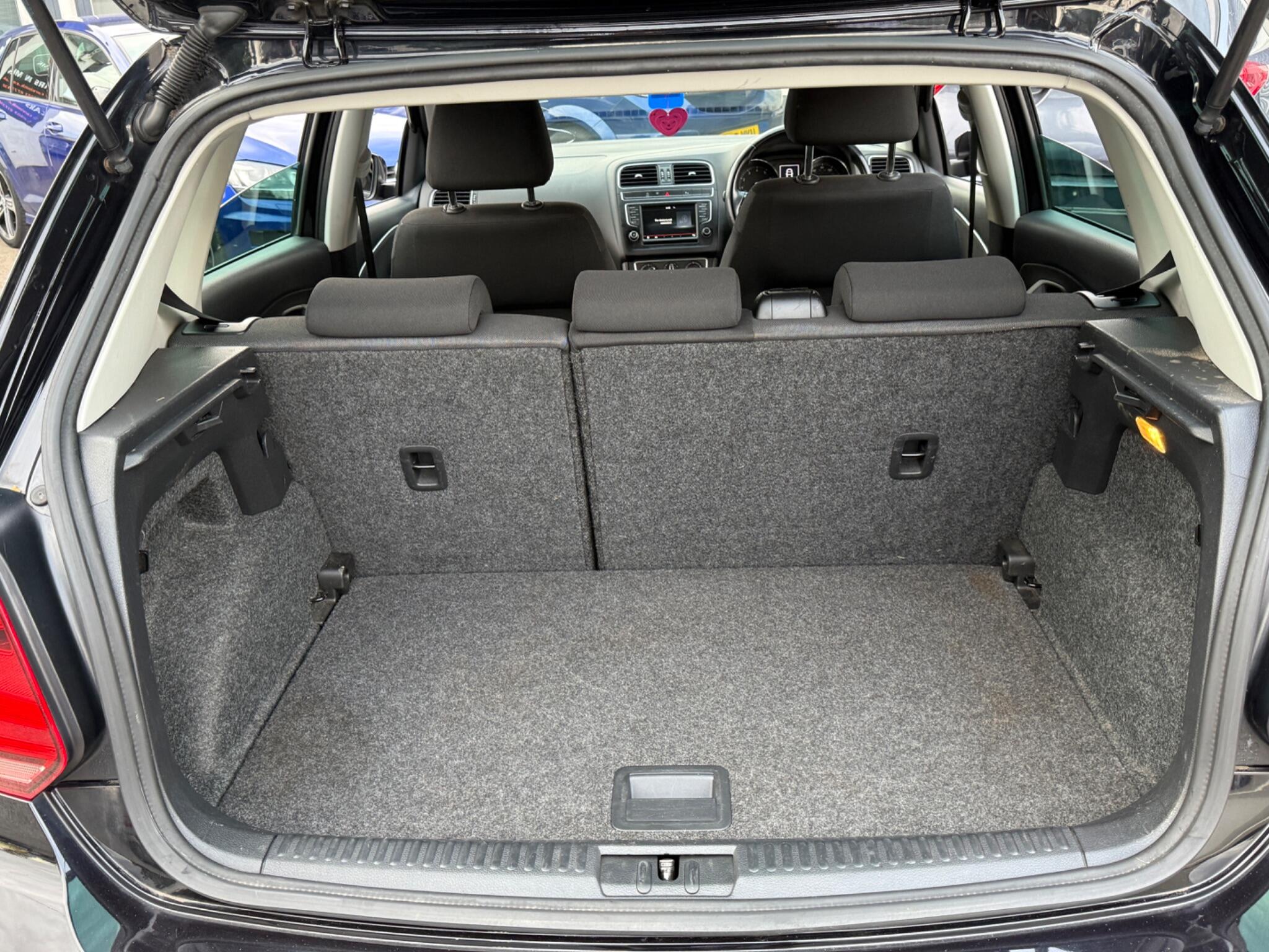 Volkswagen Polo - Image 39