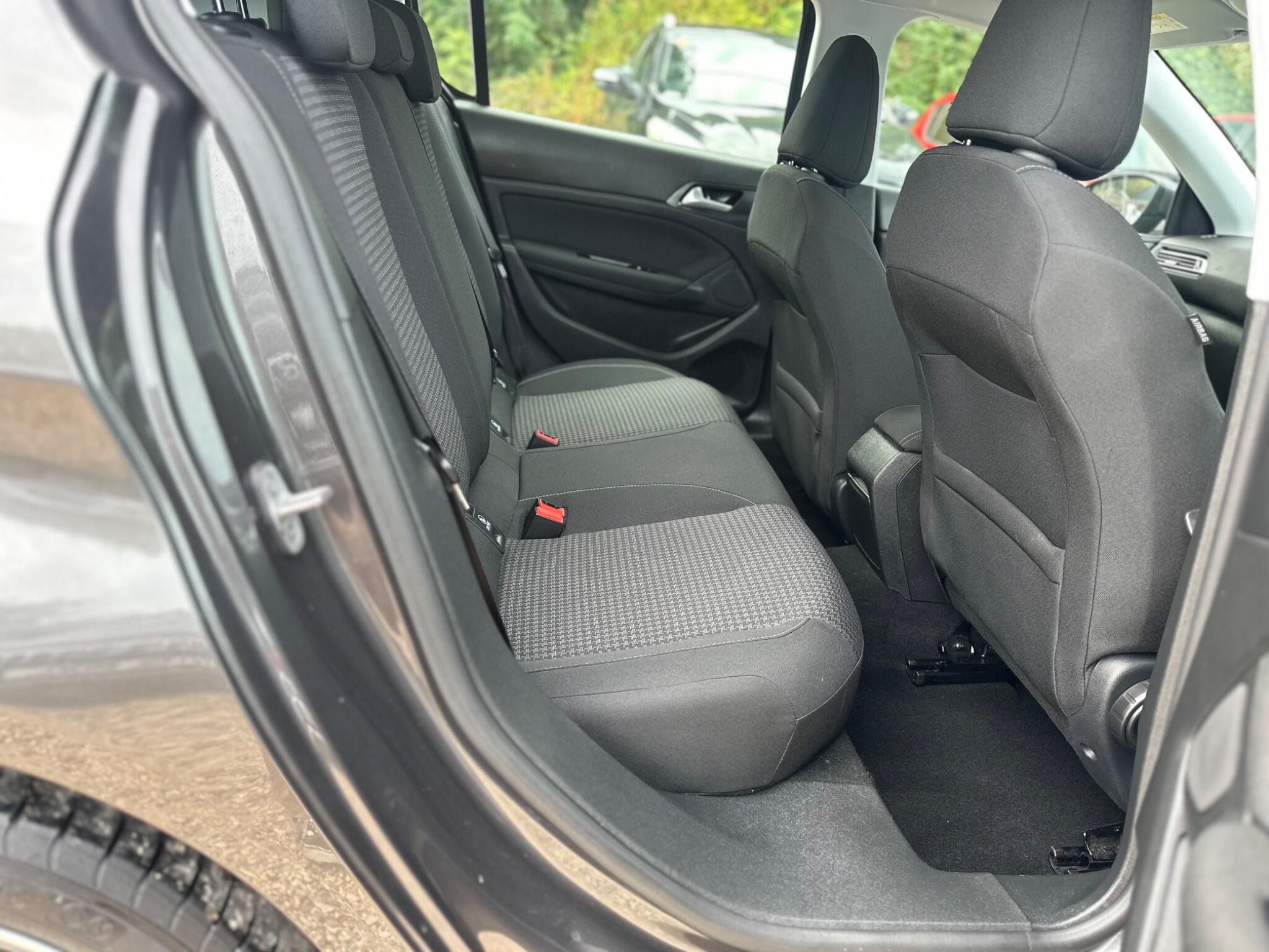 Peugeot 308 view 52