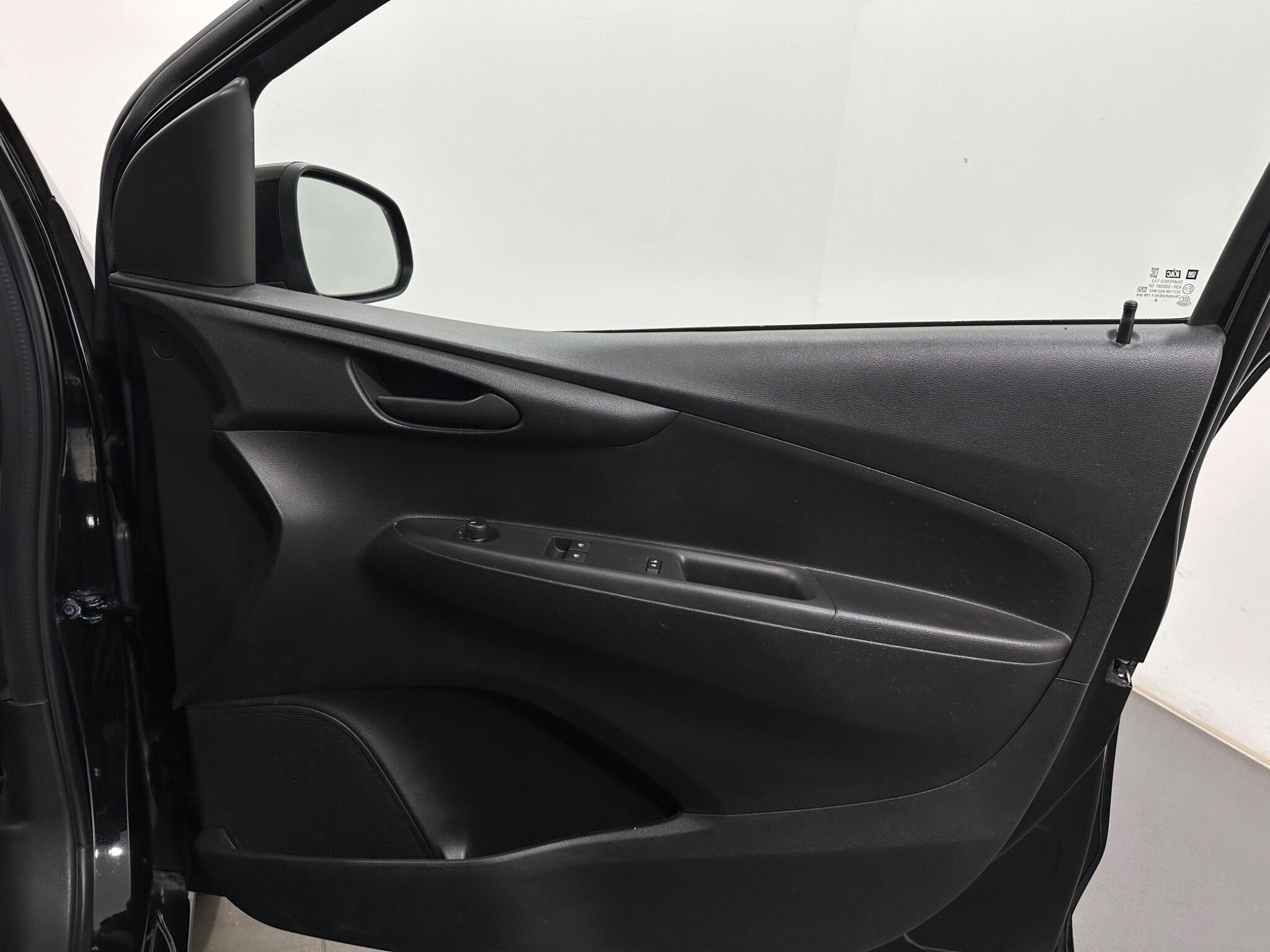 Vauxhall Viva view 30