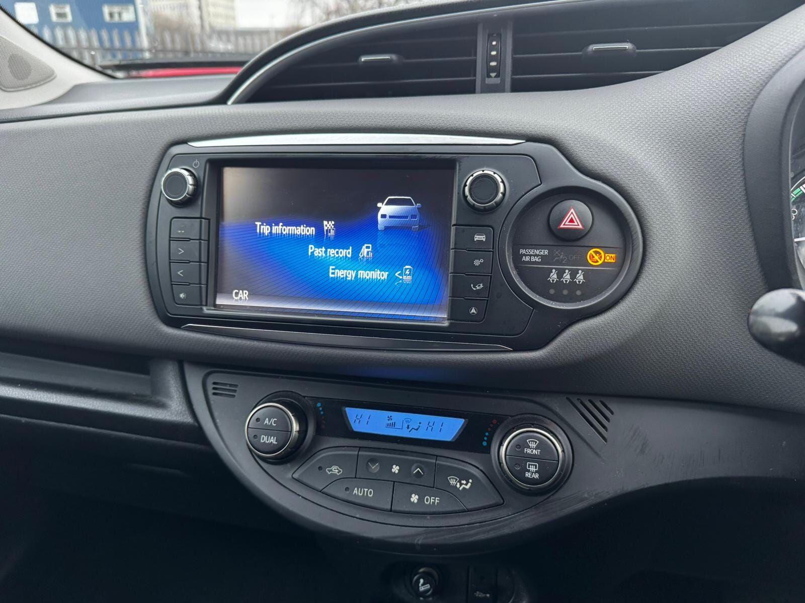 Toyota Yaris view 18