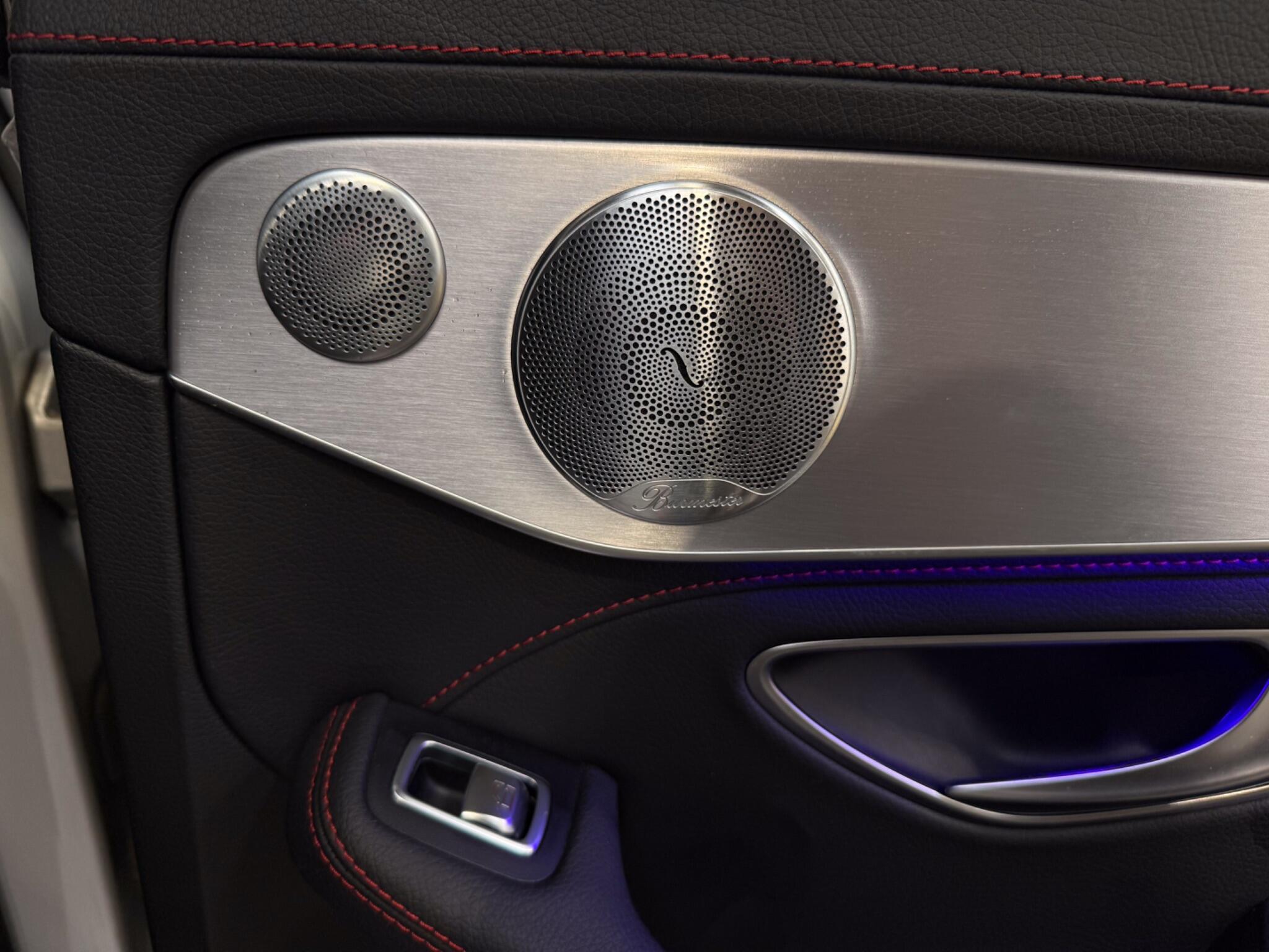 Mercedes-Benz C-Class view 52