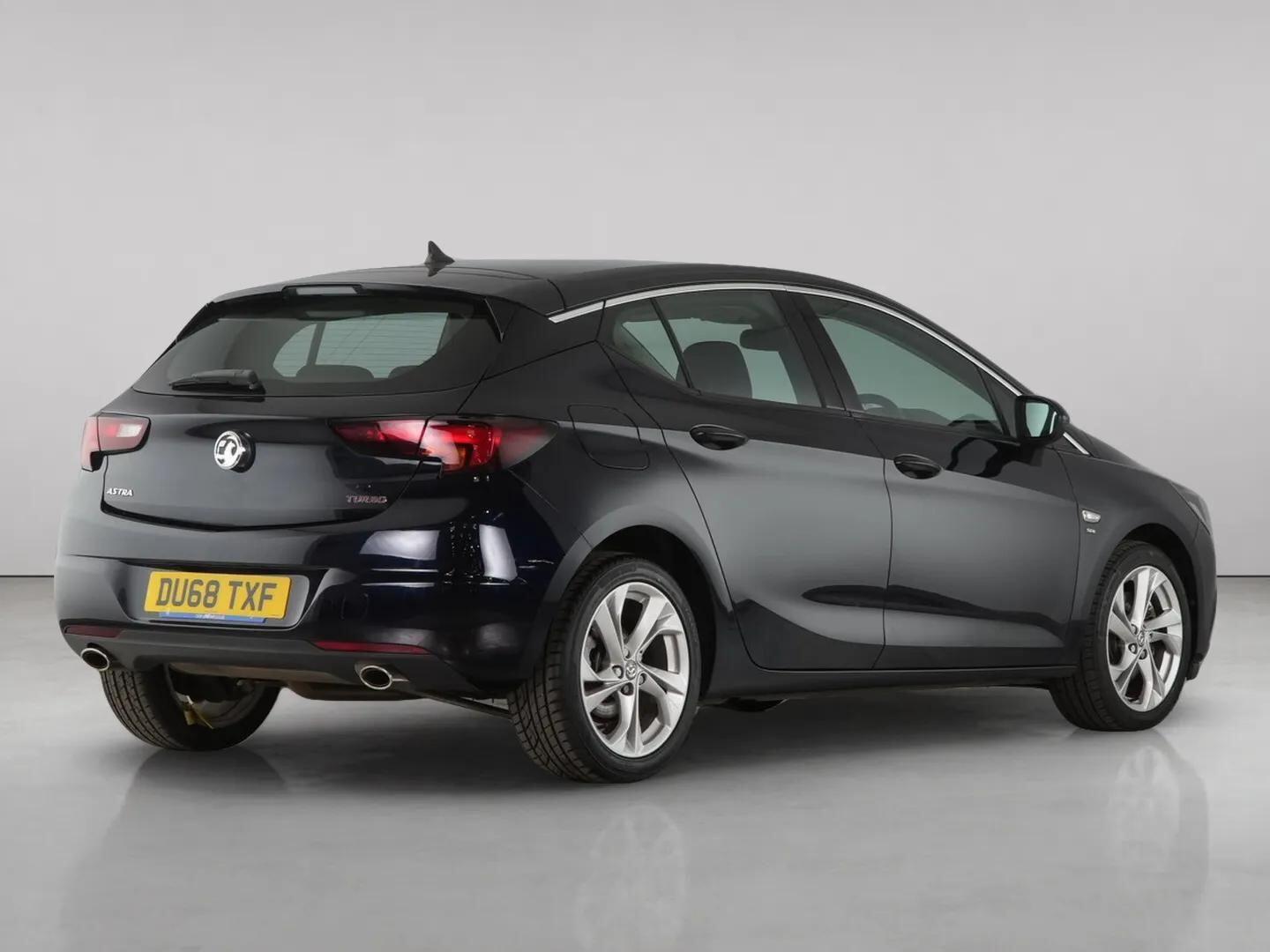 Vauxhall Astra view 11