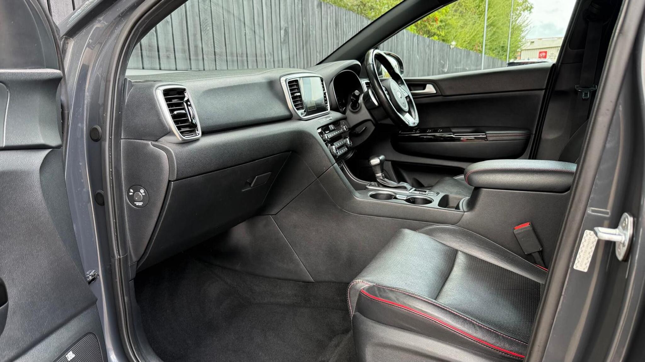 Kia Sportage view 24