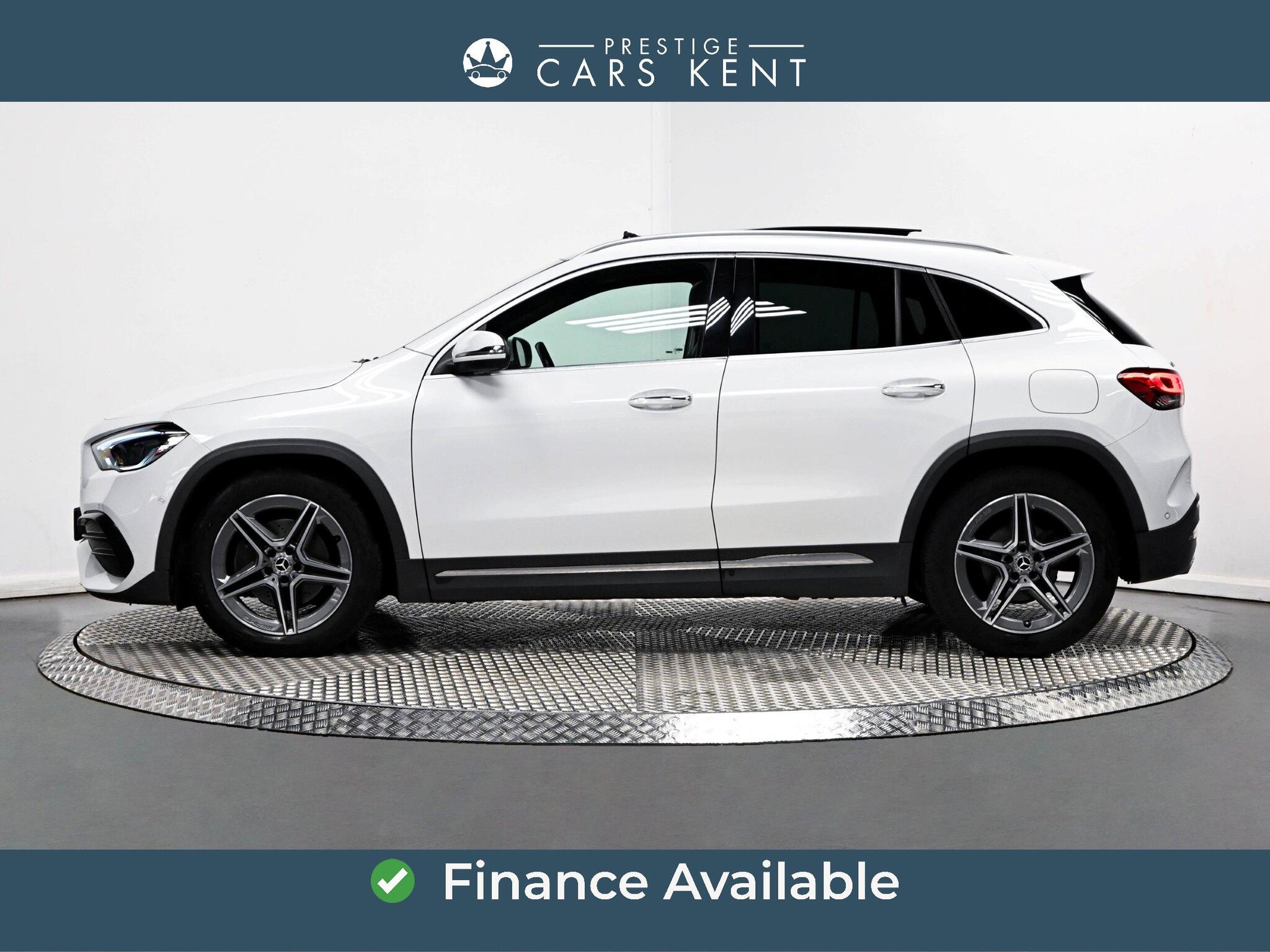 Mercedes-Benz Gla view 4