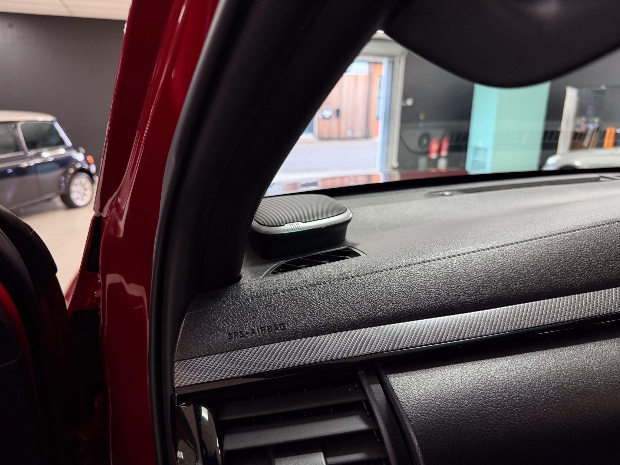 Toyota Hilux view 42