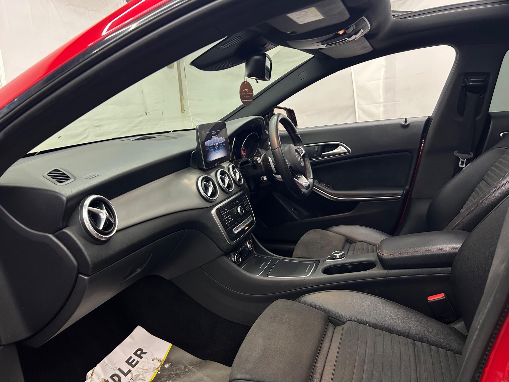 Mercedes-Benz Cla view 50