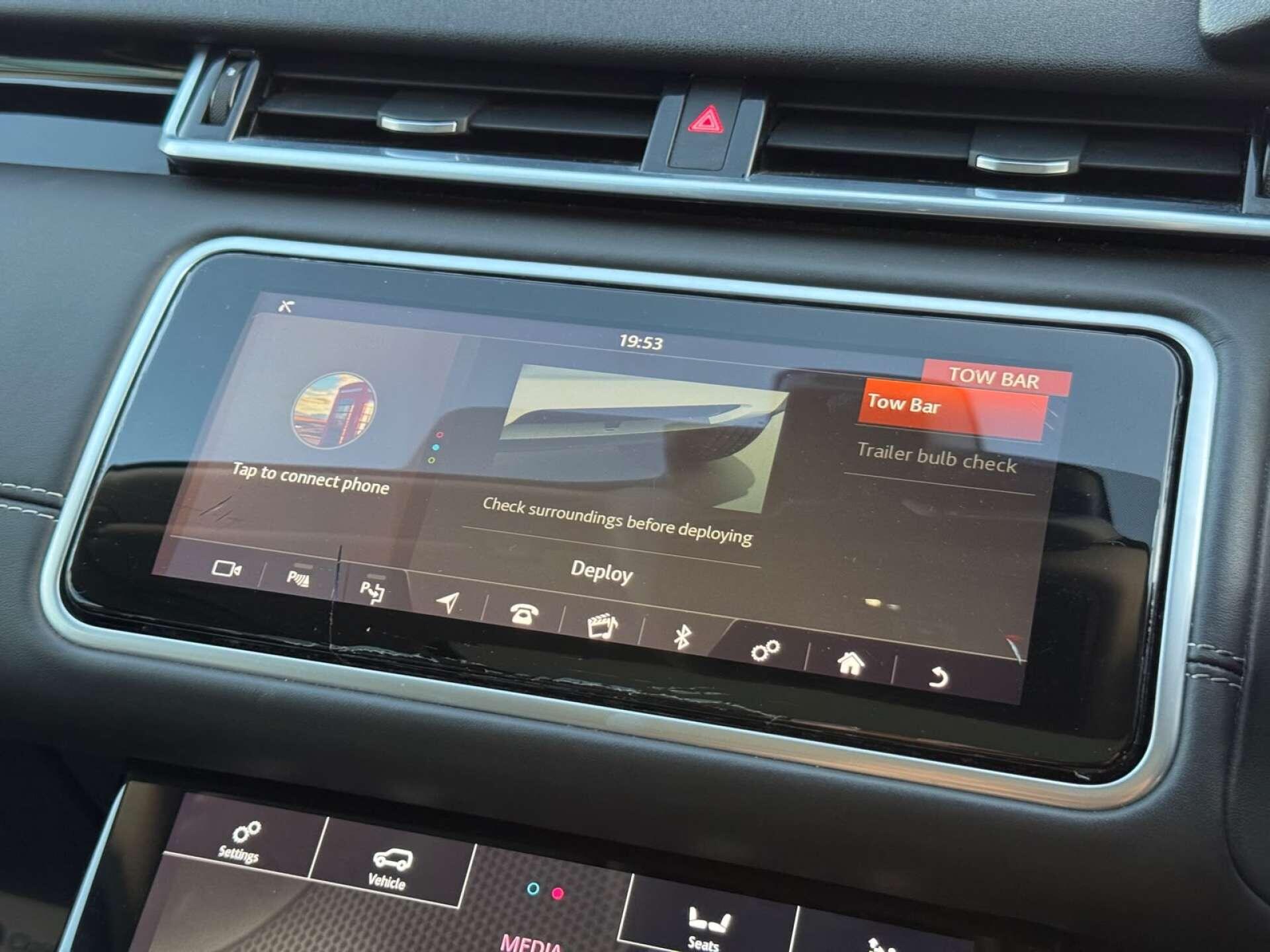 Land Rover Range Rover Velar view 77