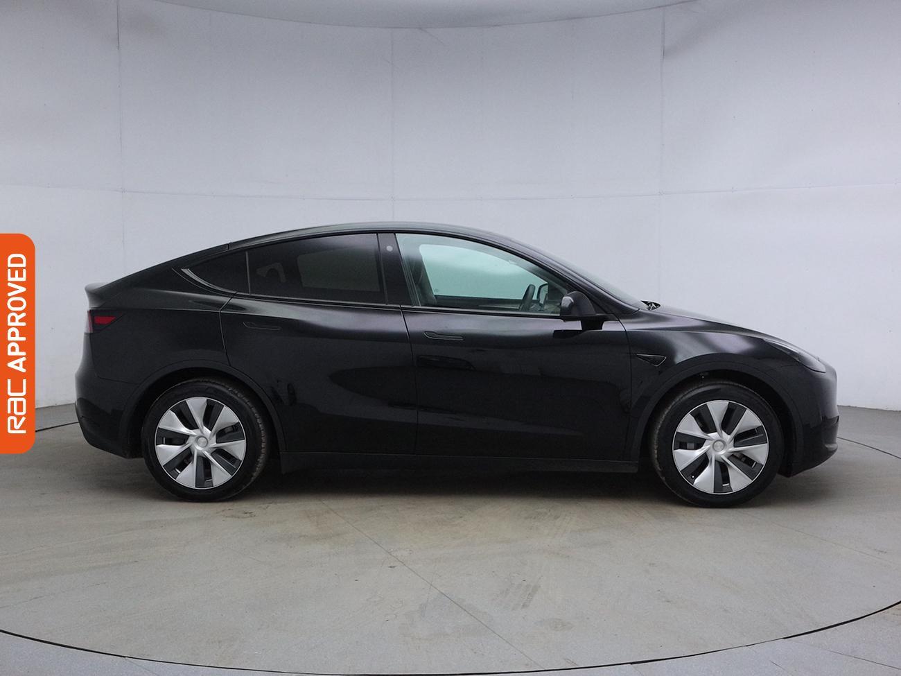 Tesla Model Y view 7