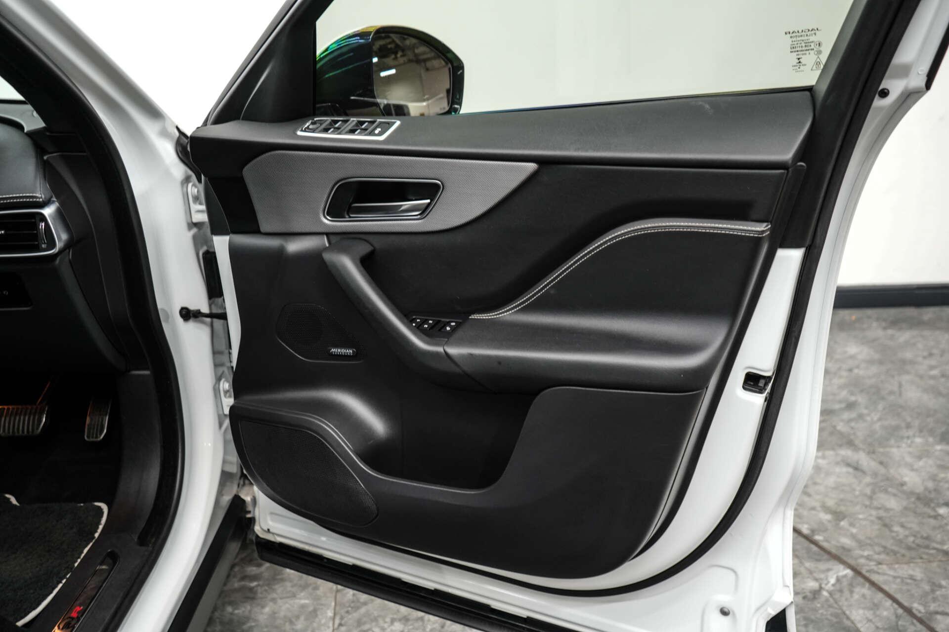 Jaguar F-Pace view 24