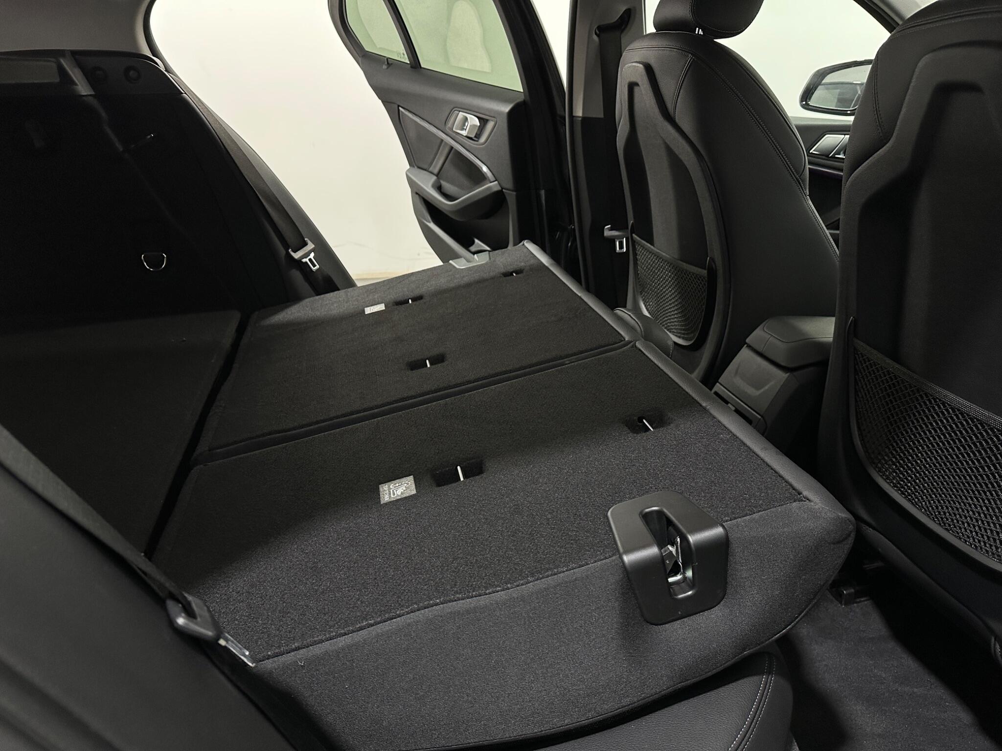 BMW 1 Series view 46