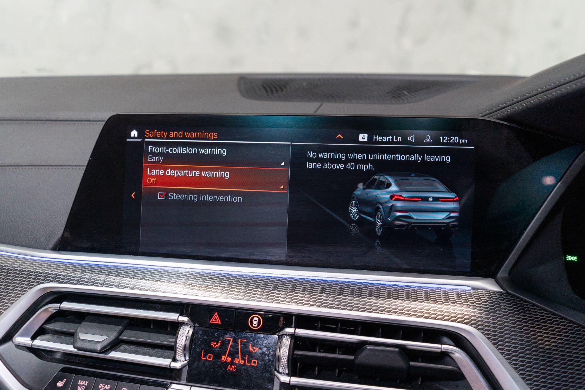 BMW X6 view 24
