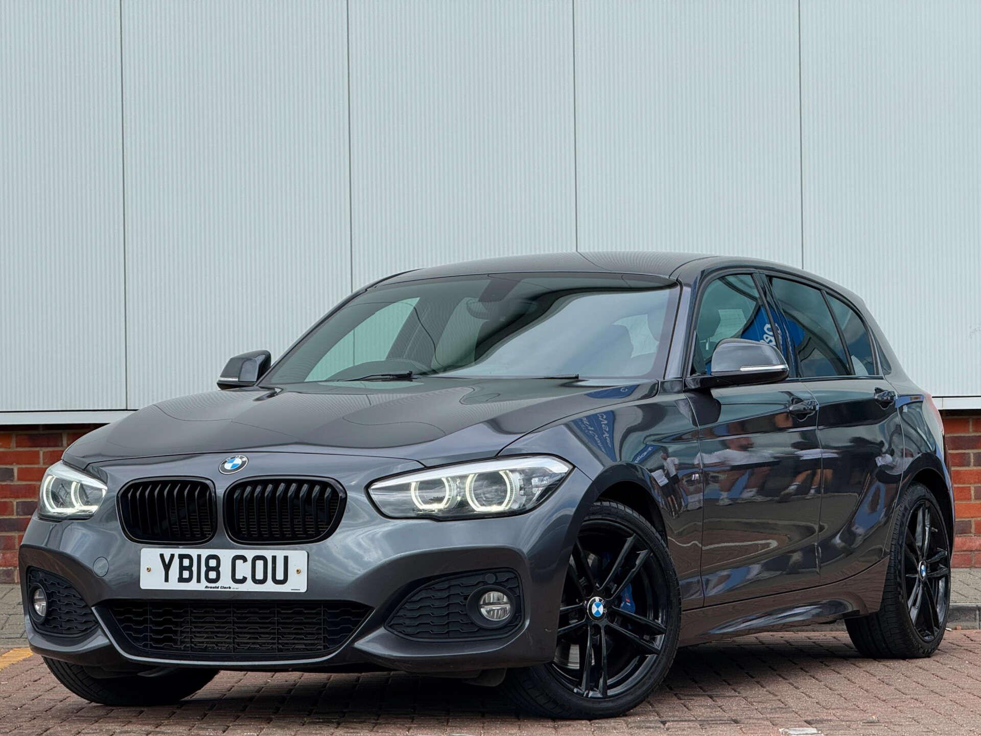 BMW 1 Series view 3