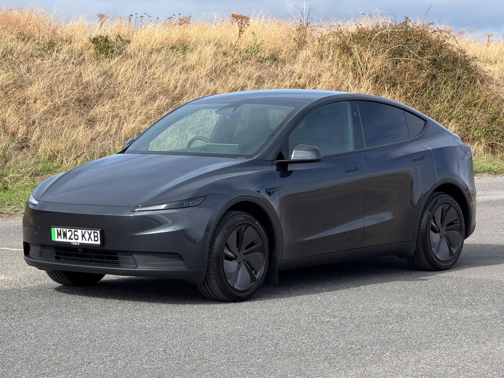 Tesla Model Y view 40