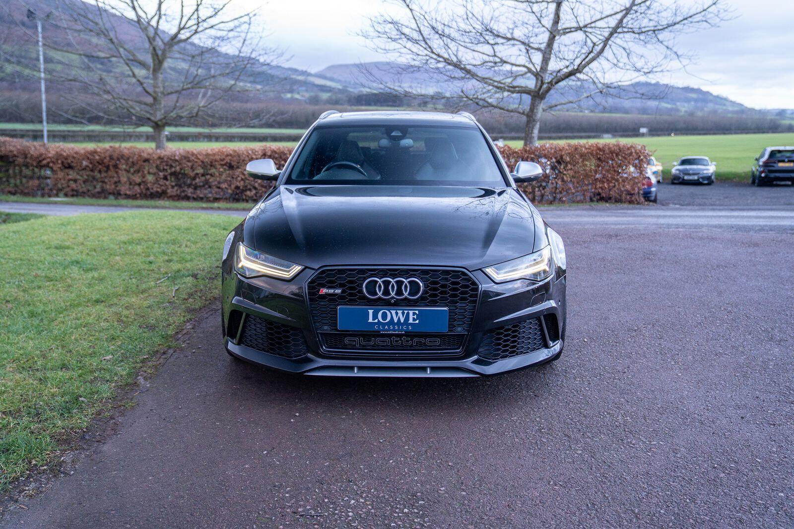 Audi RS6 Avant view 2