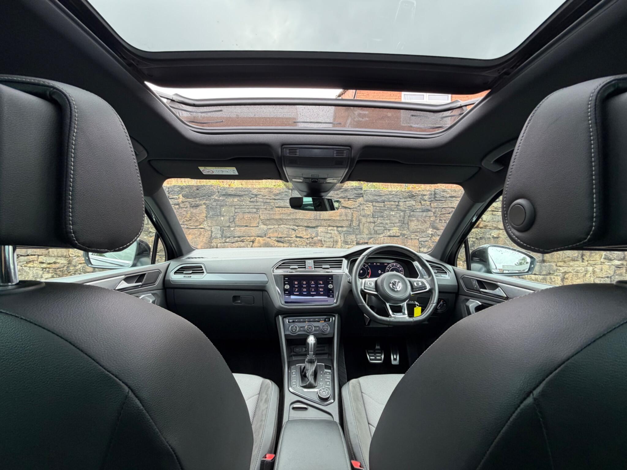 Volkswagen Tiguan view 11