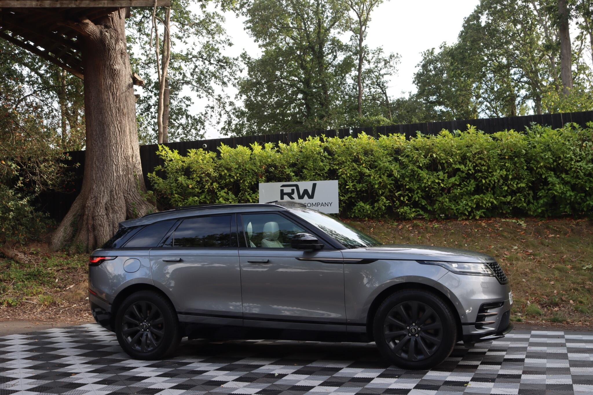 Land Rover Range Rover Velar view 38
