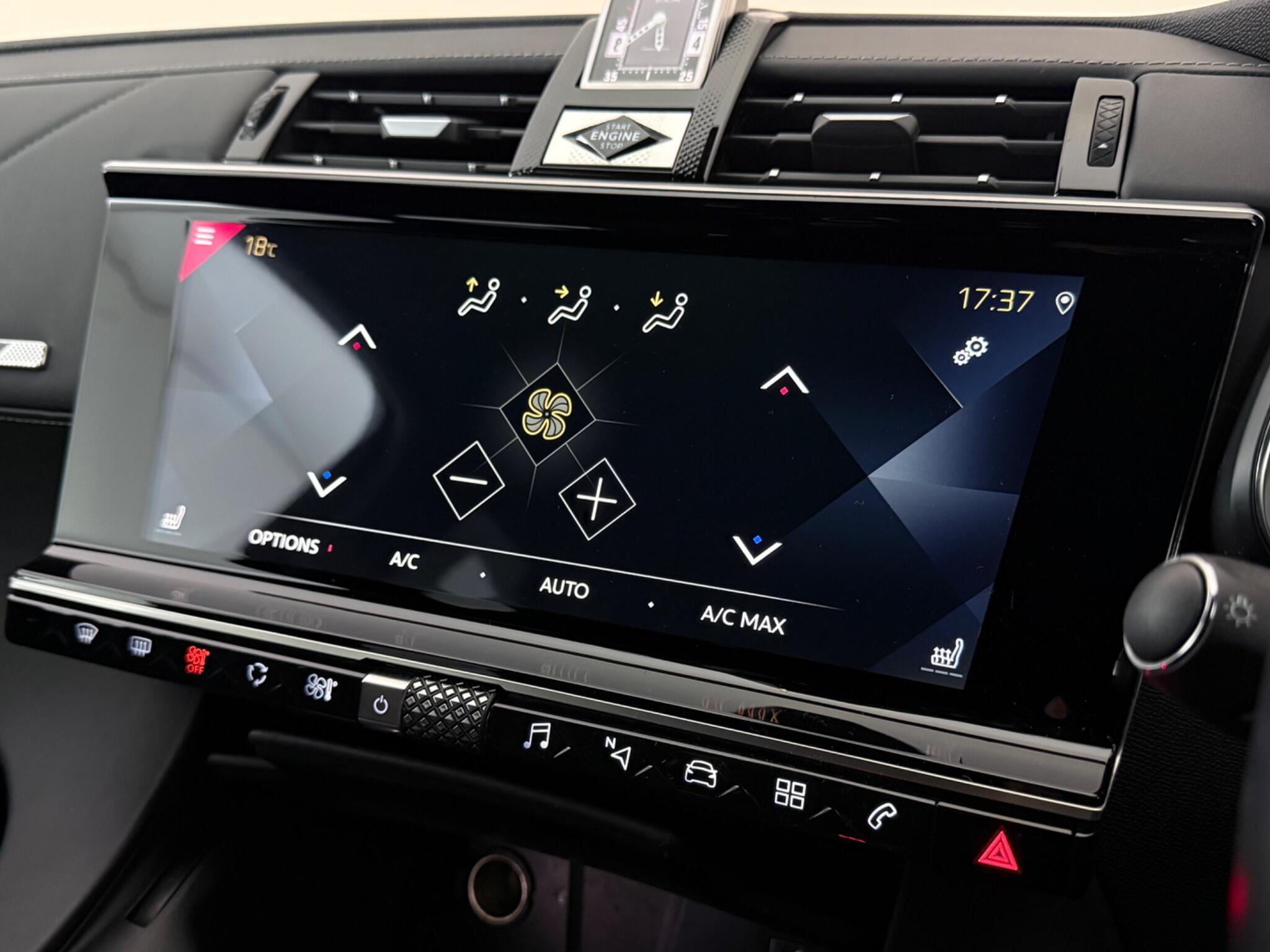 DS Automobiles DS 7 Crossback view 24