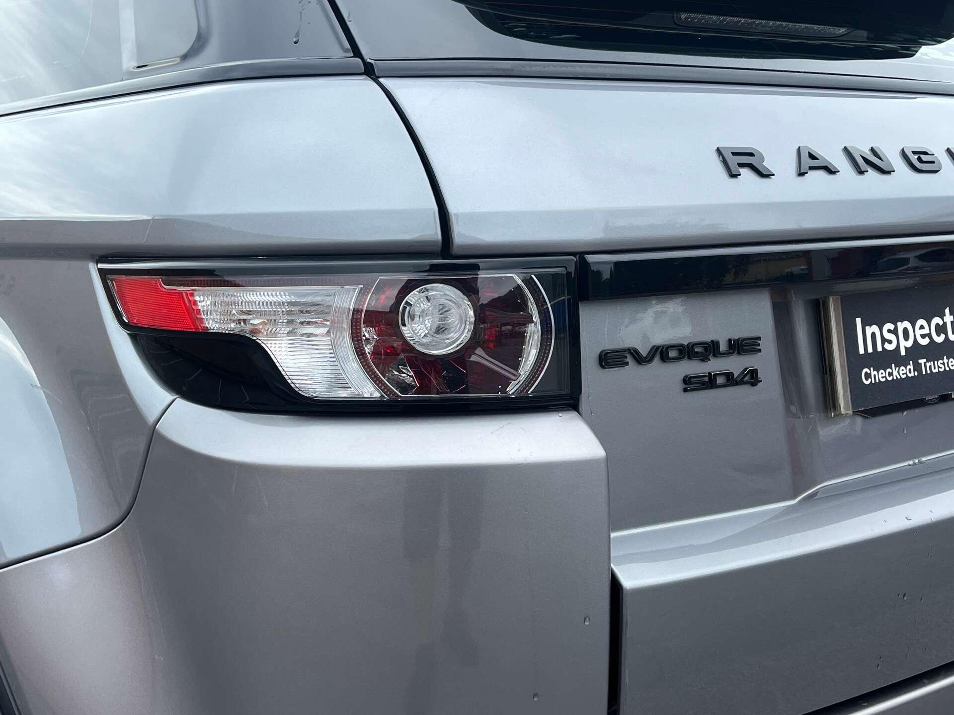 Land Rover Range Rover Evoque view 28