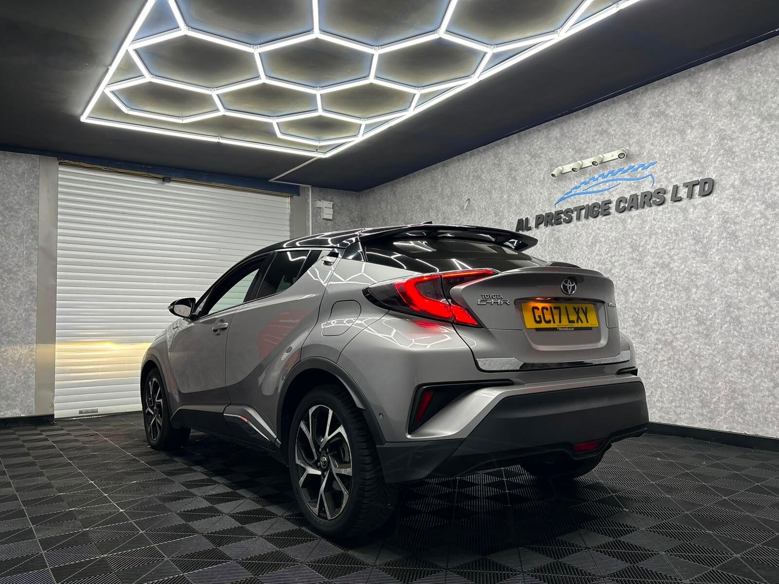 Toyota C-HR view 4