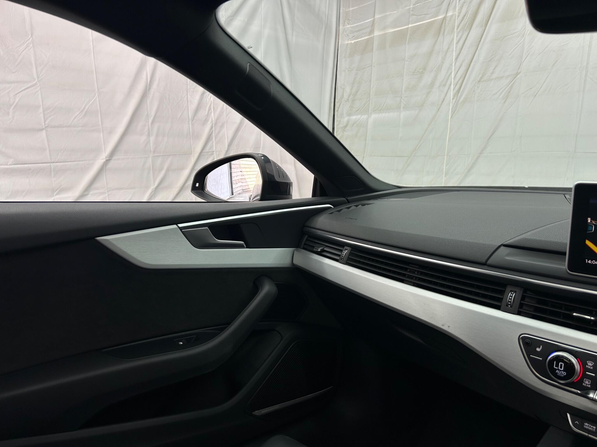 Audi A5 view 10