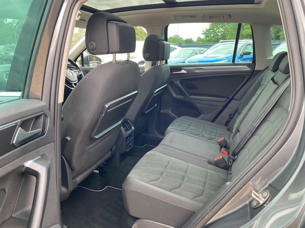 Volkswagen Tiguan view 17