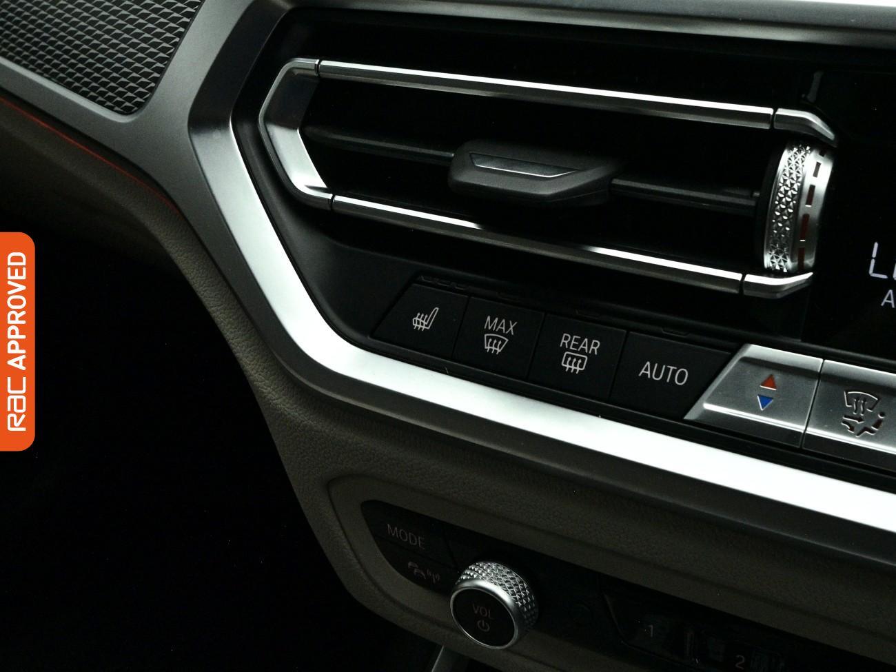 BMW 3 Series view 19