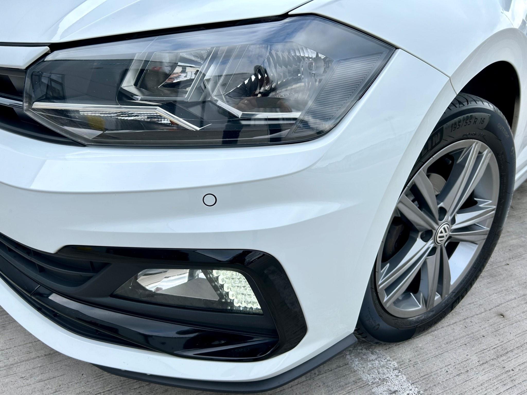 Volkswagen Polo view 10
