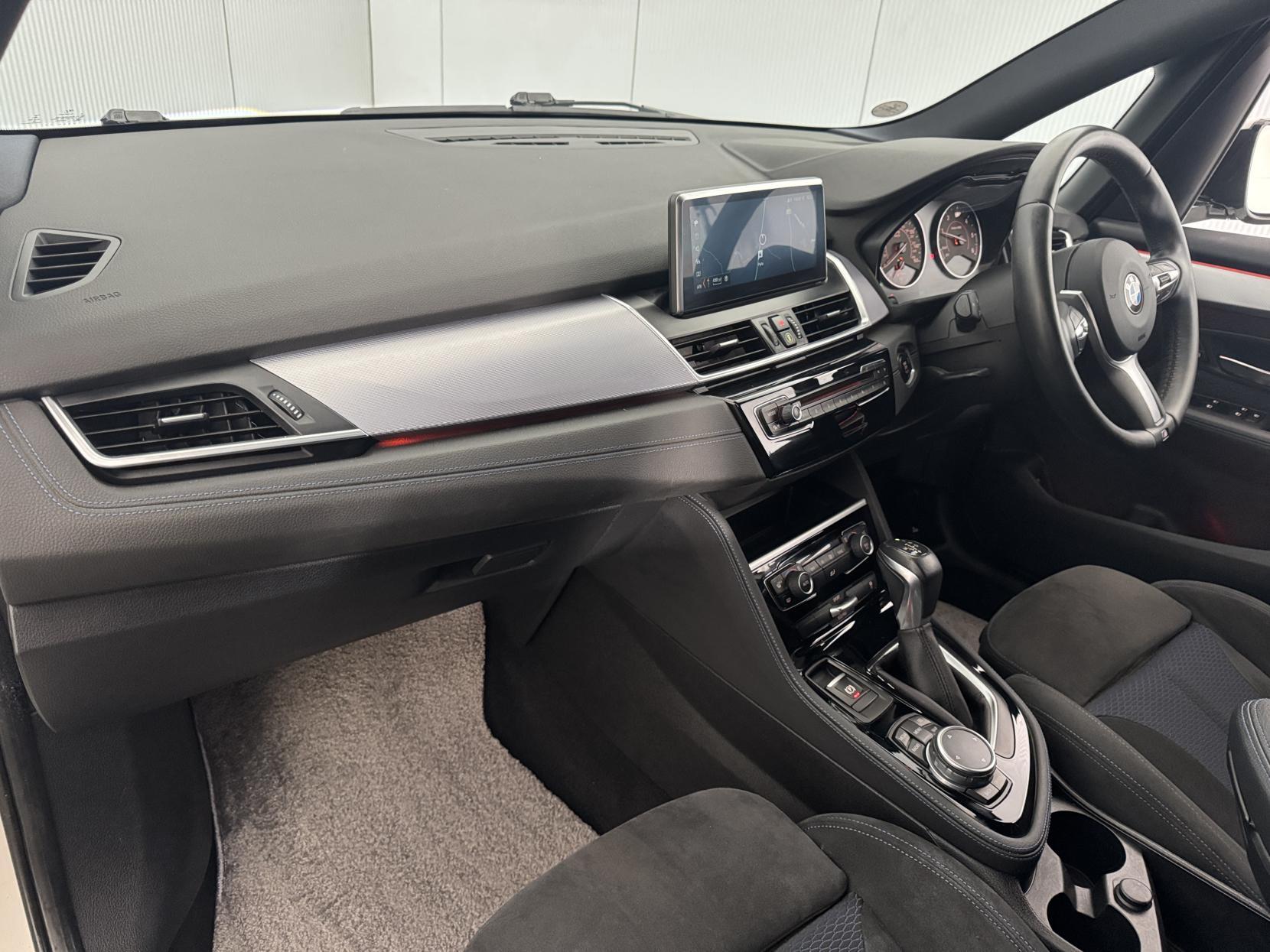 BMW 2 Series Active Tourer view 63