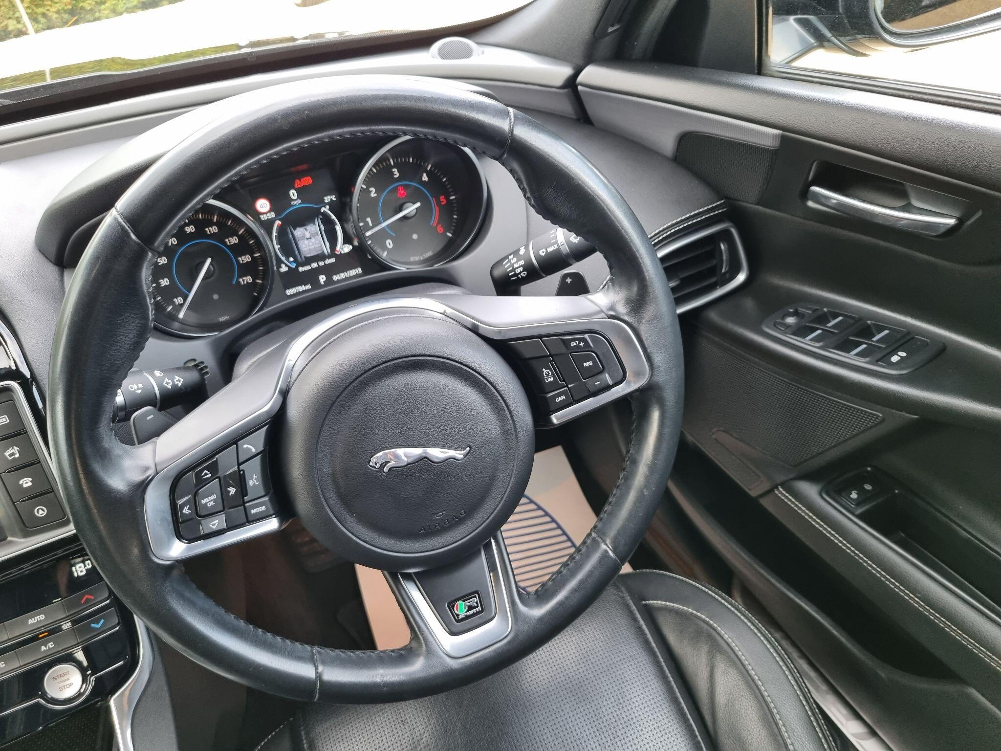 Jaguar Xe view 55
