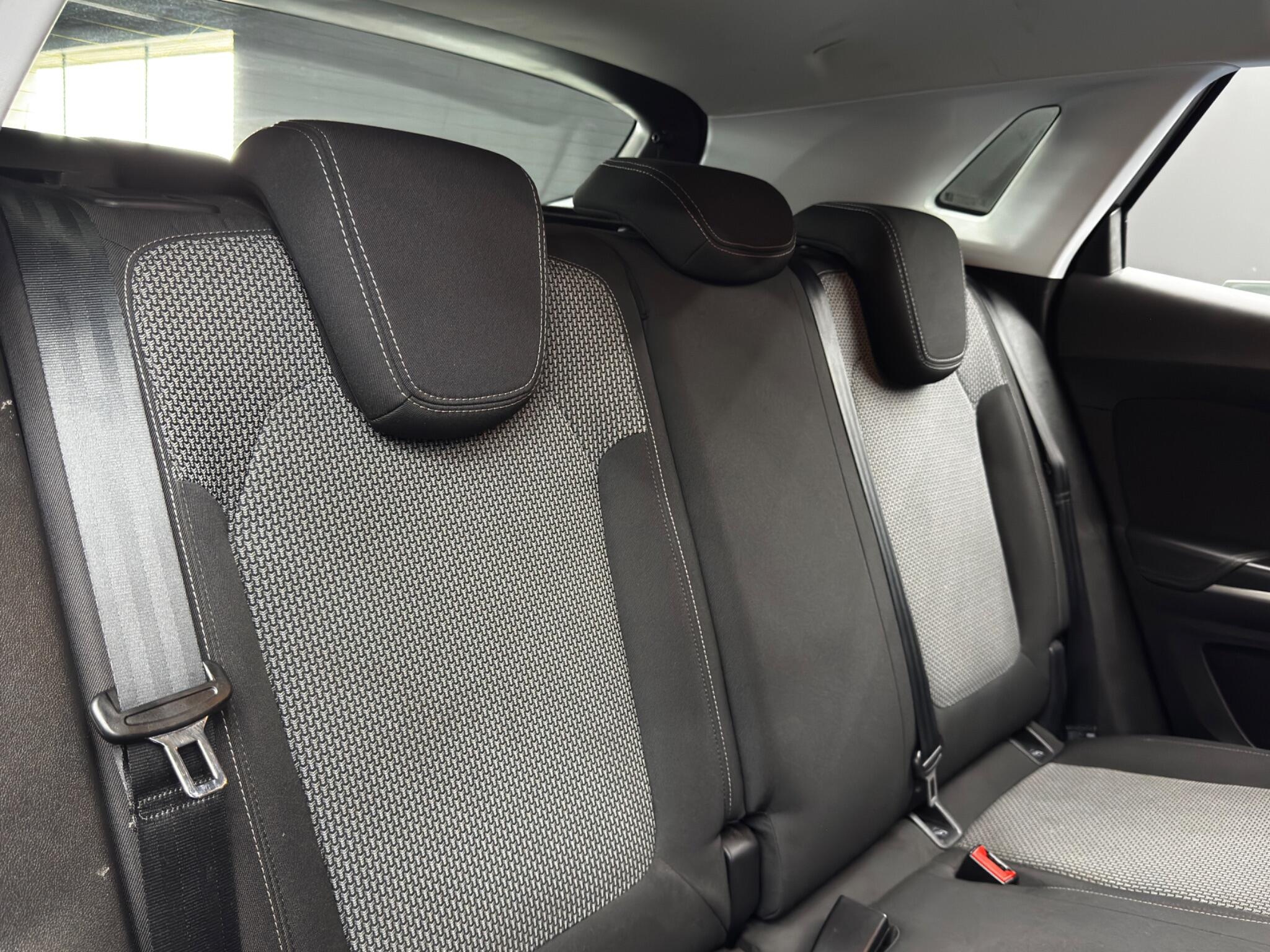 Vauxhall Grandland X view 14