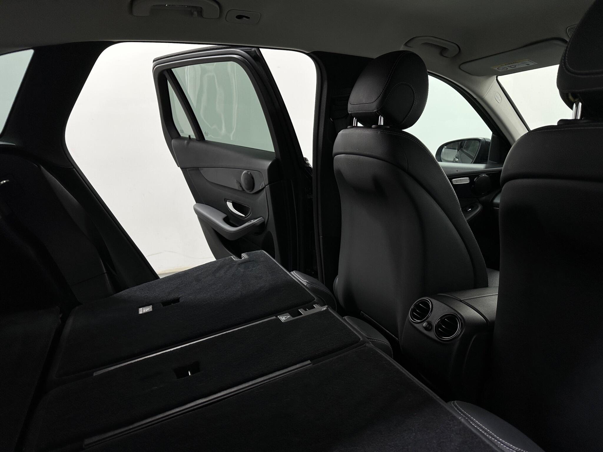 Mercedes-Benz GLC view 46