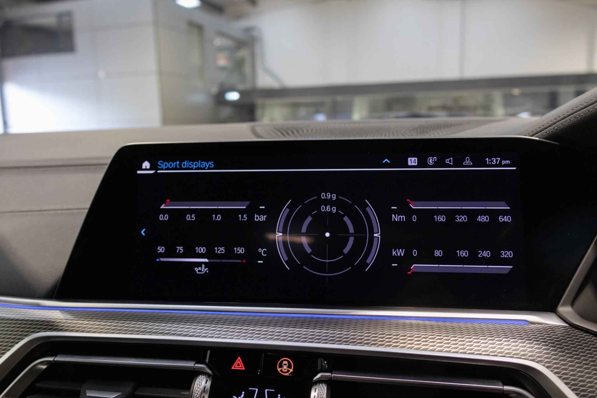 BMW X5 view 24