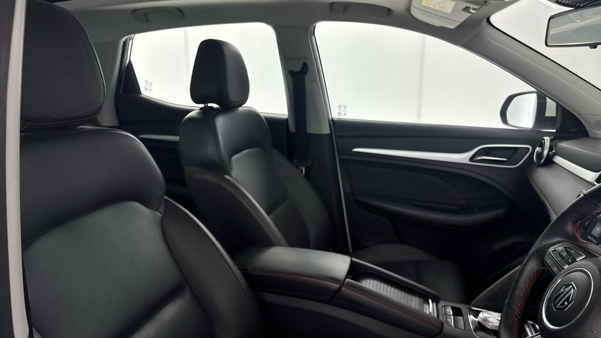 MG MG ZS view 16