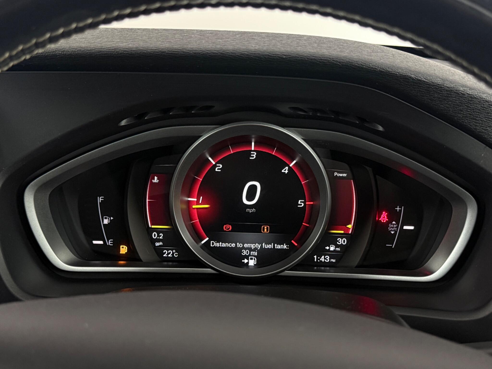 Volvo V40 view 14