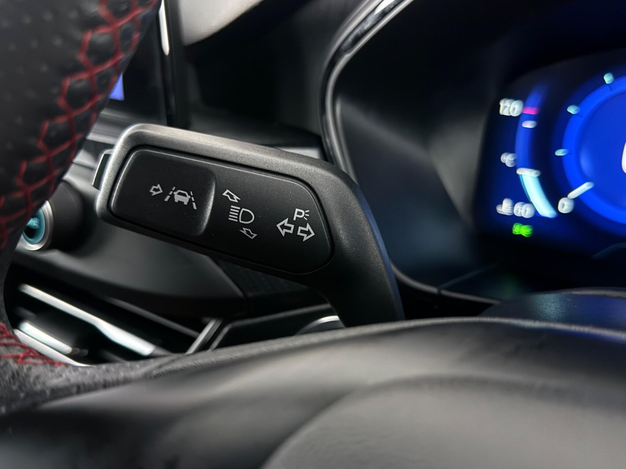 Ford Focus view 18