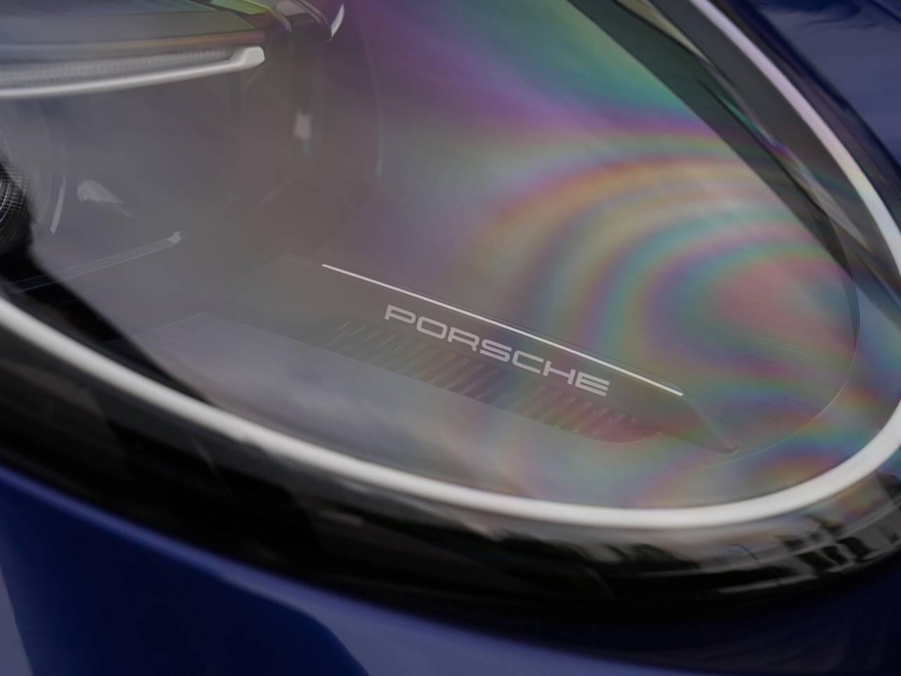 Porsche 911 view 59
