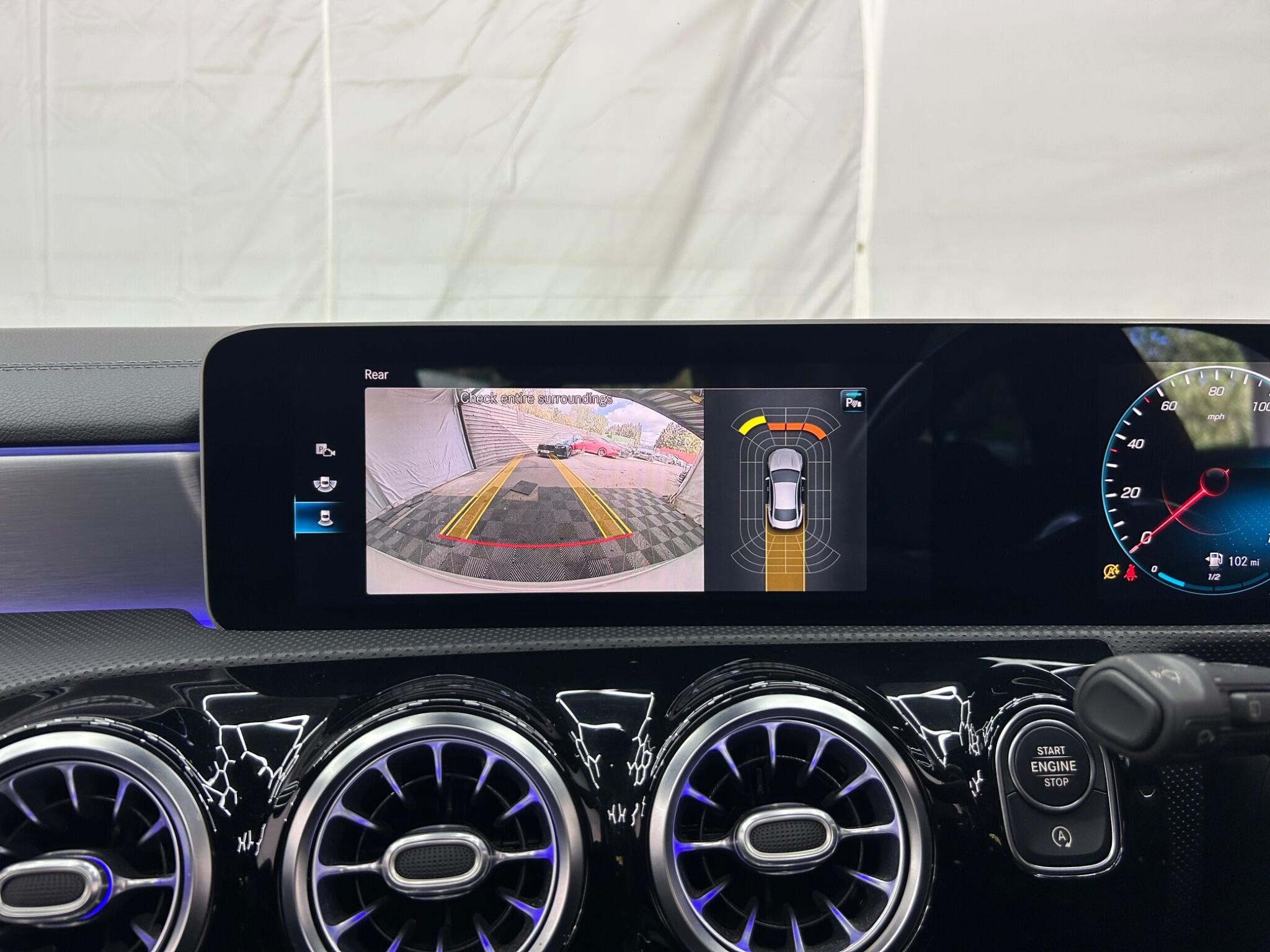 Mercedes-Benz Cla view 39